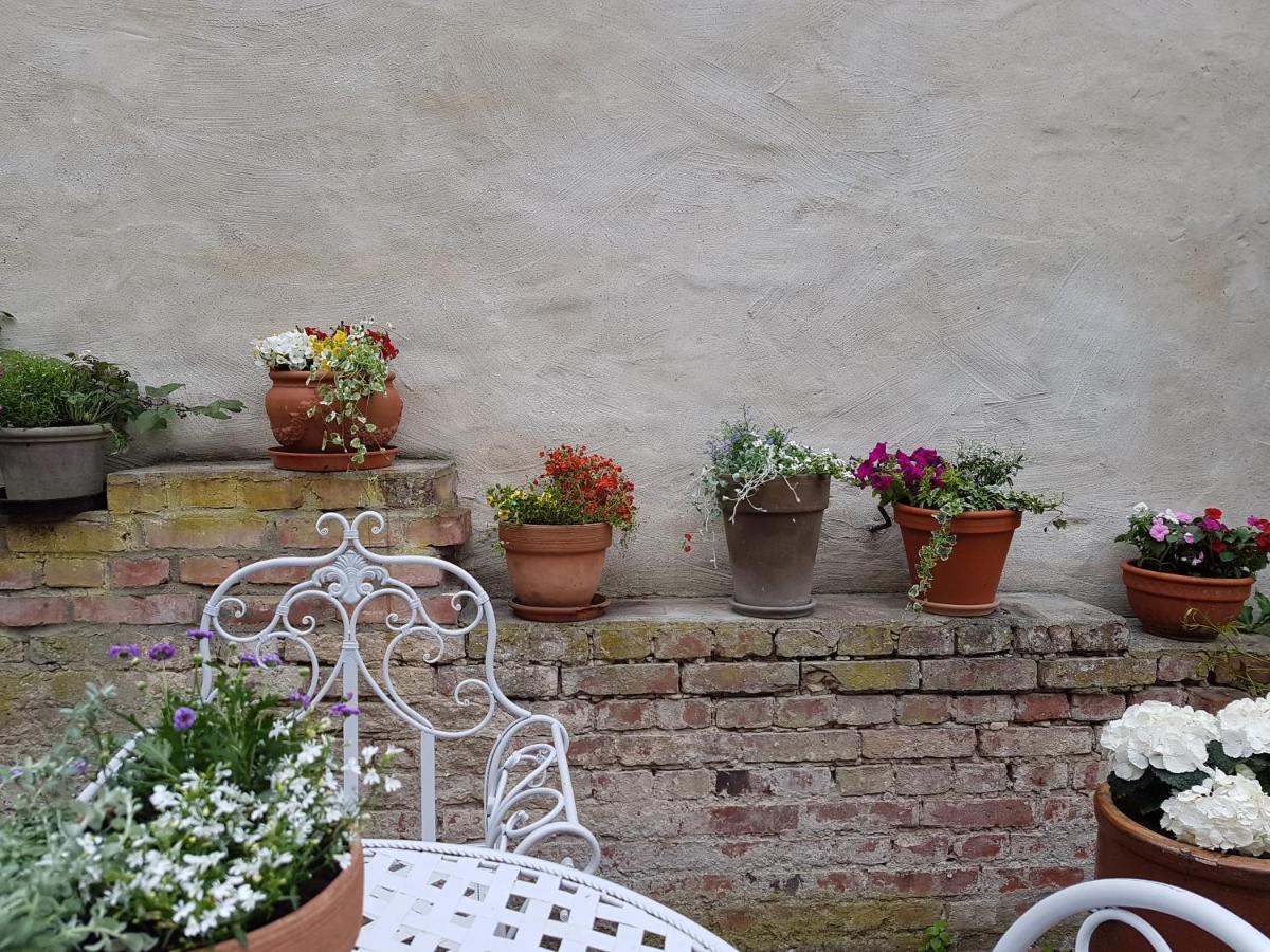 Alte Lebkuchenfabrik Bed & Breakfast Kremmen ภายนอก รูปภาพ
