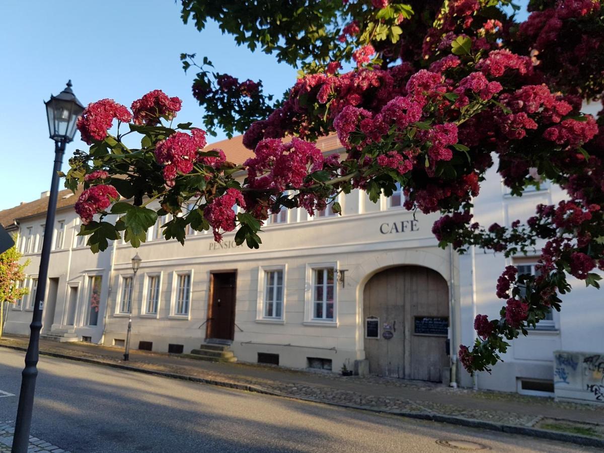 Alte Lebkuchenfabrik Bed & Breakfast Kremmen ภายนอก รูปภาพ