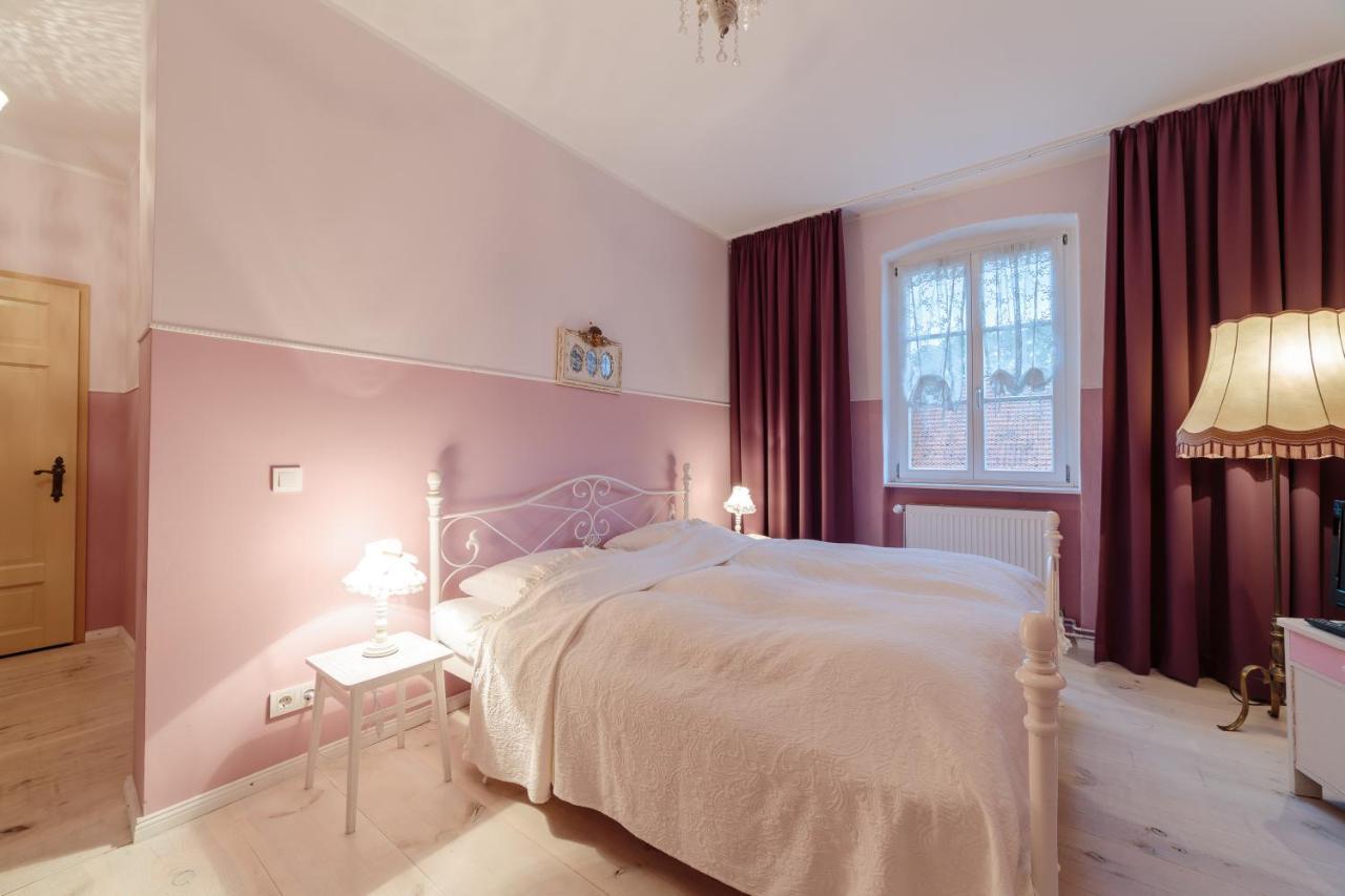 Alte Lebkuchenfabrik Bed & Breakfast Kremmen ภายนอก รูปภาพ