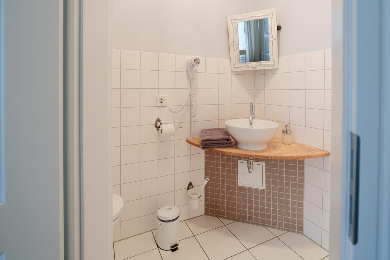 Alte Lebkuchenfabrik Bed & Breakfast Kremmen ภายนอก รูปภาพ
